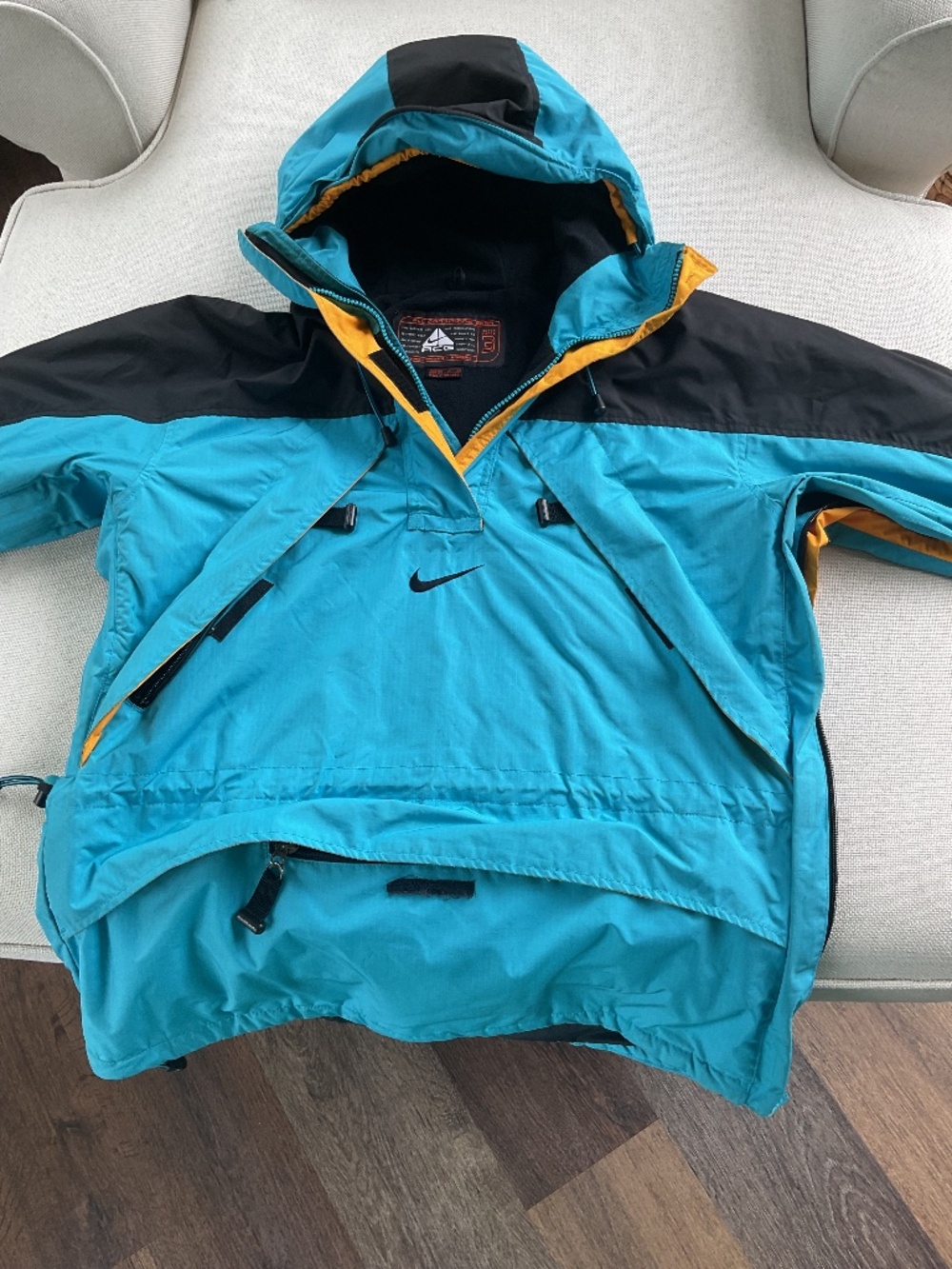 Nike Women’s All Conditions Gear Hooded Ski/Snowboard Parka